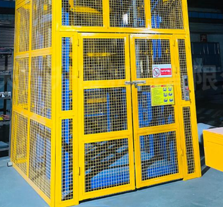 广昌货梯可以安装在室外吗