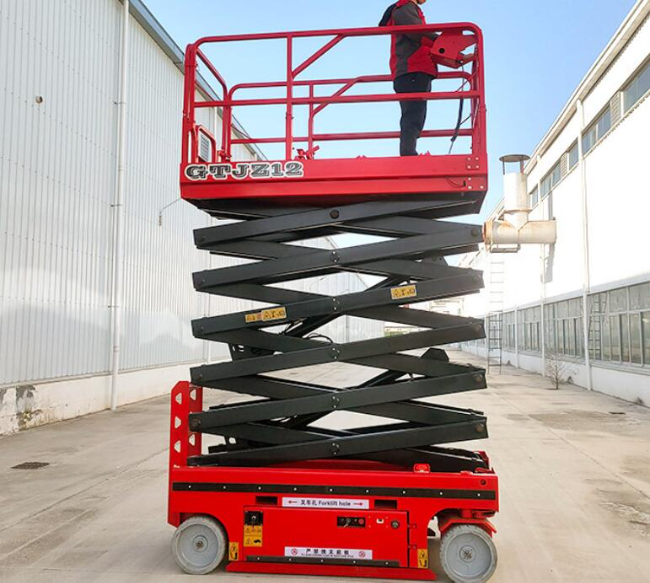 广昌自行走移动式升降机